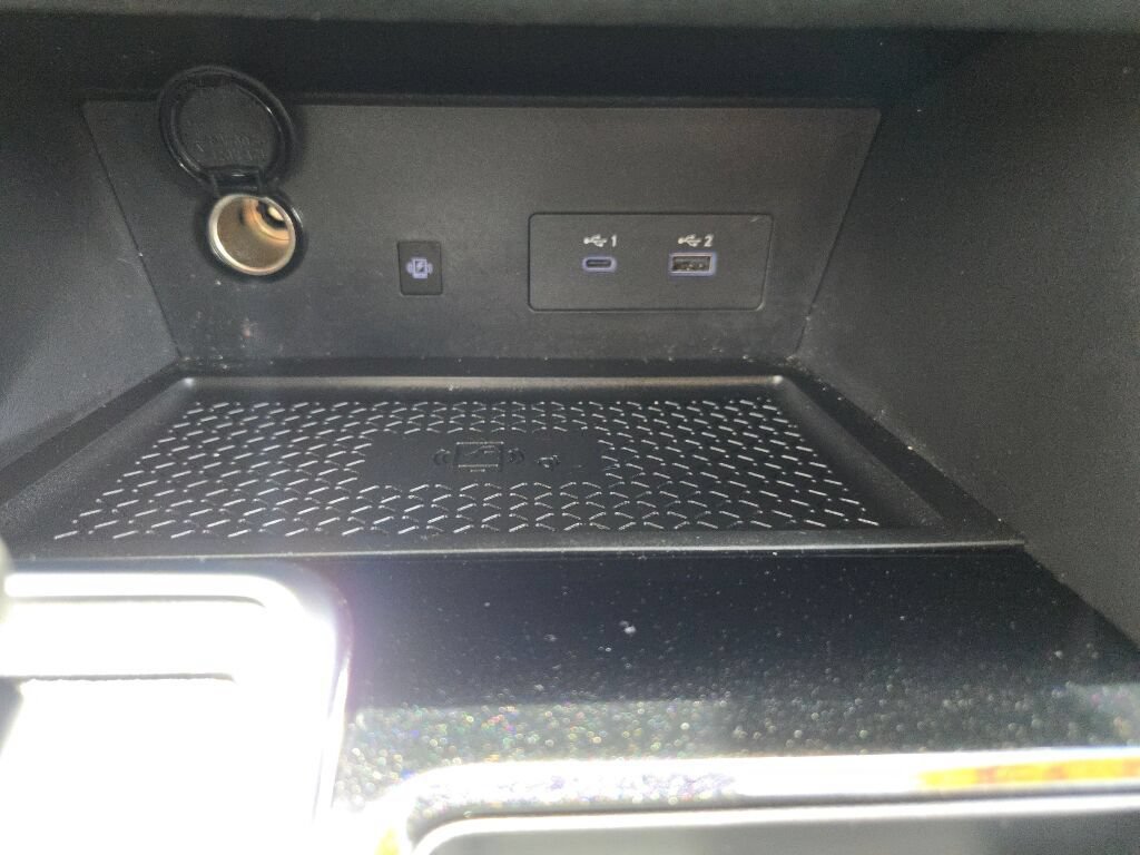 Used 2024 Nissan Pathfinder SL AWD/4WD image 30