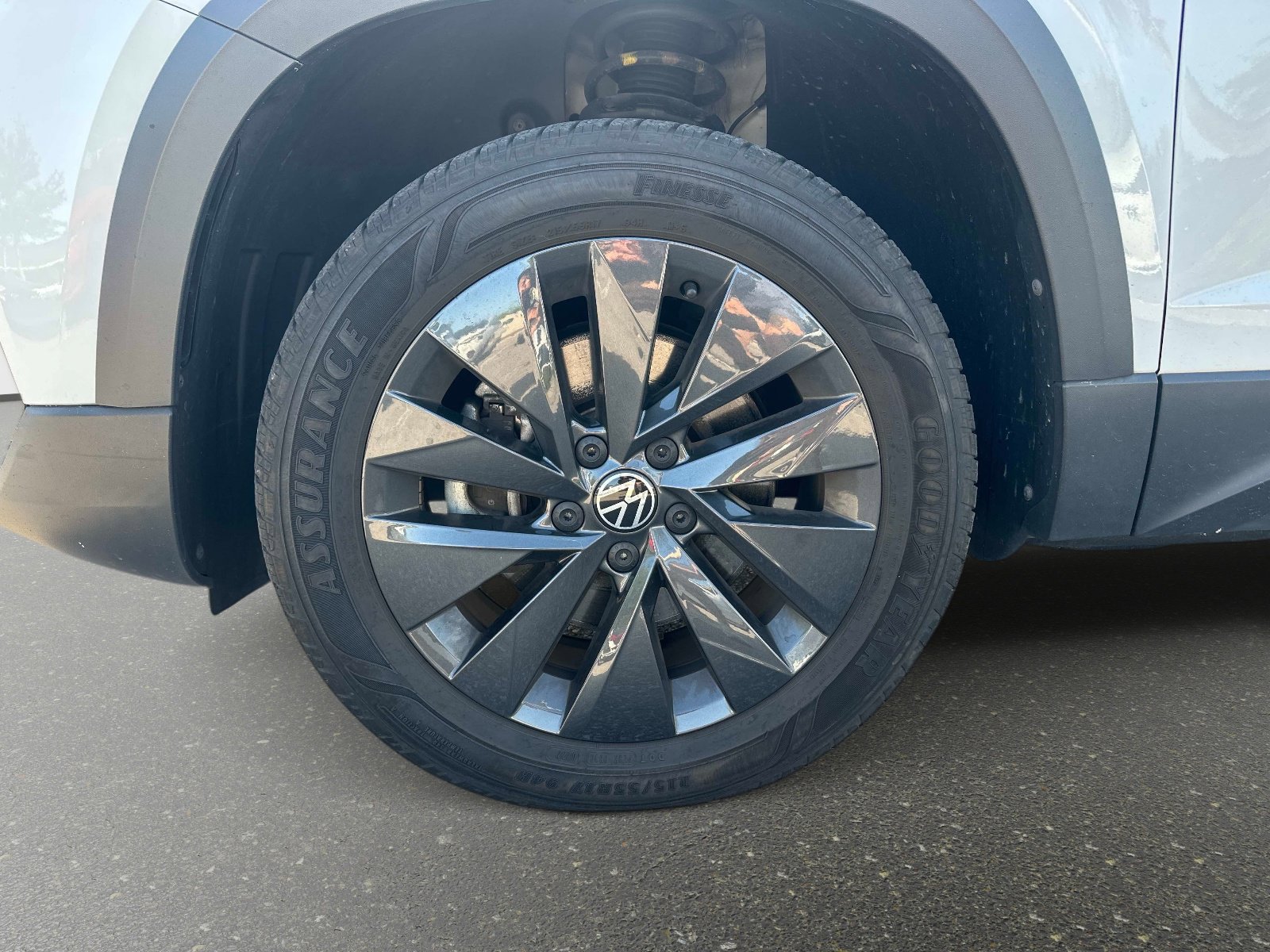 Used 2022 Volkswagen Taos S FWD image 6