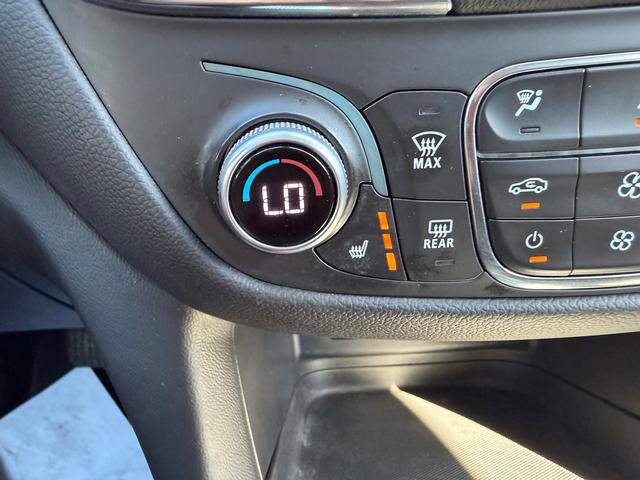 Used 2021 Chevrolet Equinox LT AWD/4WD image 12