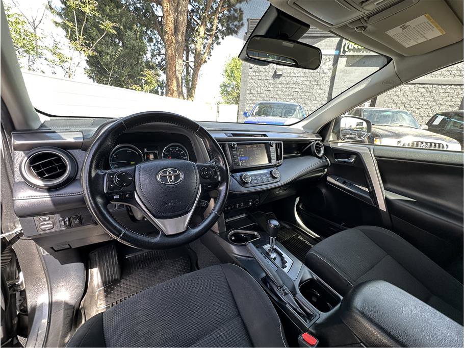 Used 2017 Toyota RAV4 XLE w/ Convenience Package AWD/4WD image 14