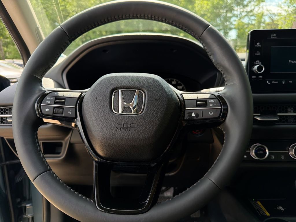 Used 2024 Honda HR-V EX-L image 11