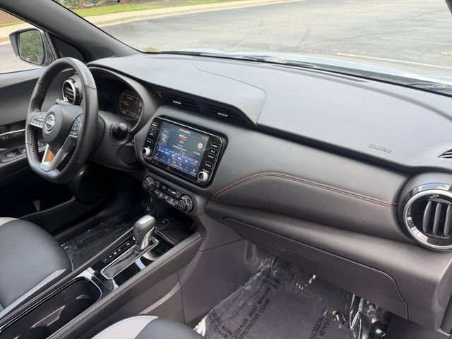 Used 2023 Nissan Kicks SR w/ SR Premium Package FWD image 34