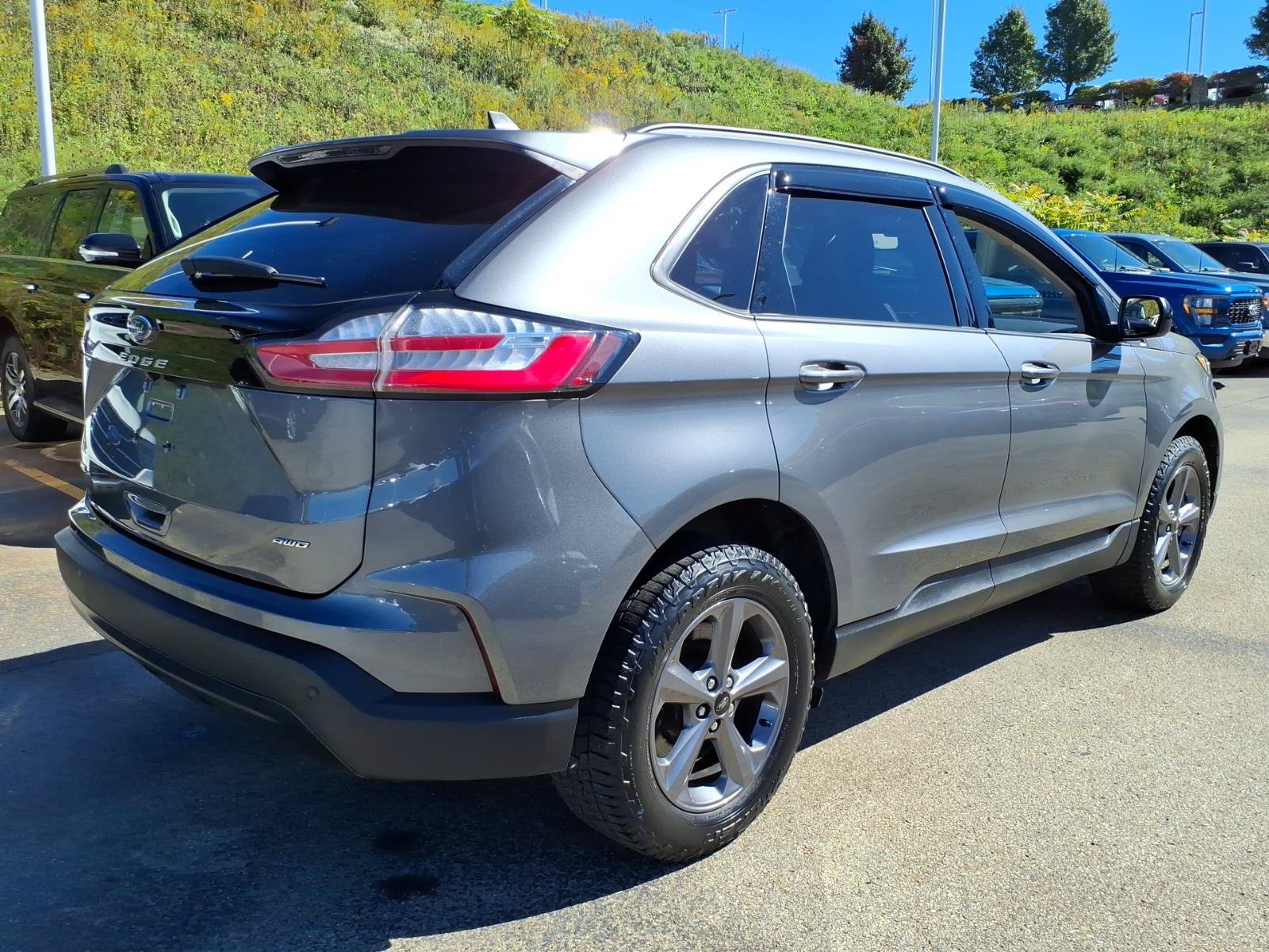 Used 2024 Ford Edge SEL w/ Sport Appearance Package AWD/4WD image 5