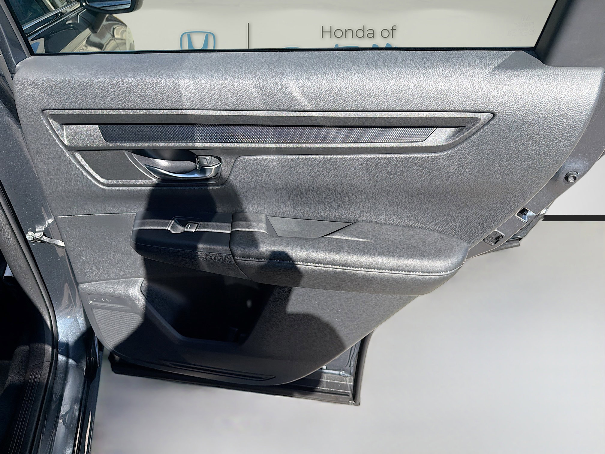Used 2025 Honda CR-V LX image 30