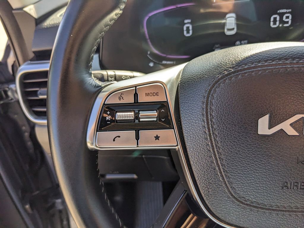 Certified 2025 Kia Telluride S image 32