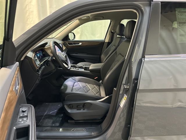 New 2026 Volkswagen Atlas SE image 13