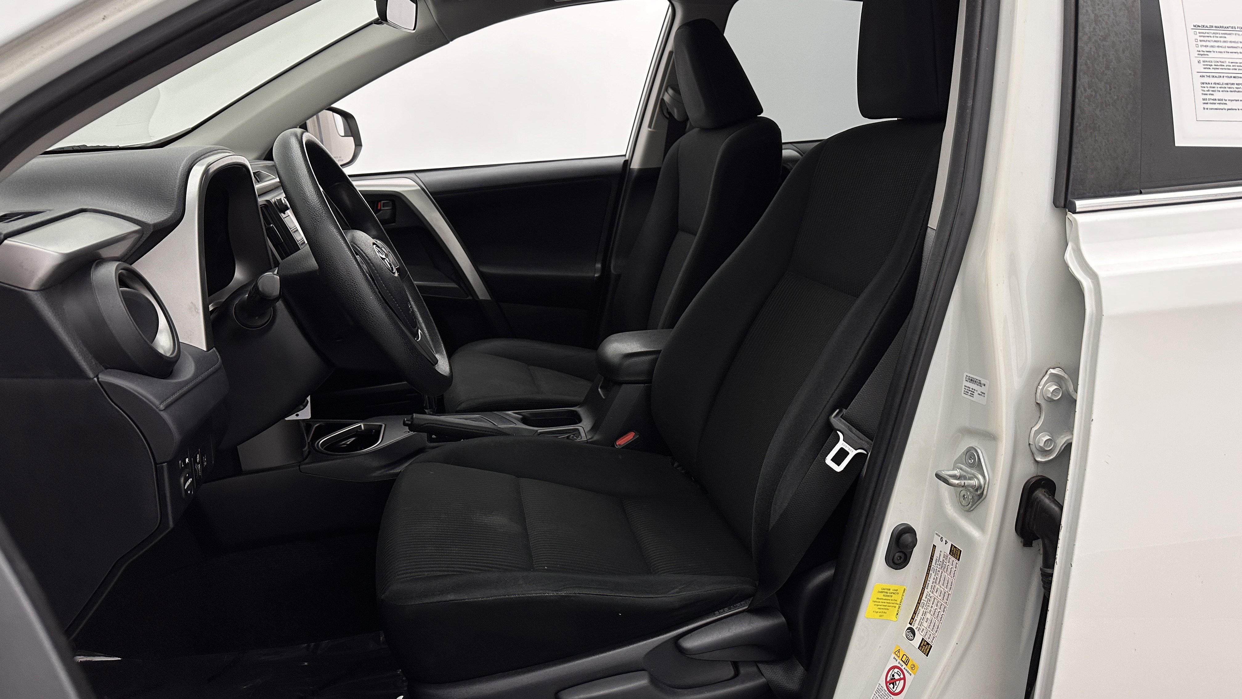 Used 2017 Toyota RAV4 LE FWD image 12