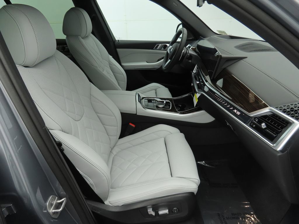 New 2026 BMW X5 sDrive40i w/ M Sport Package image 20
