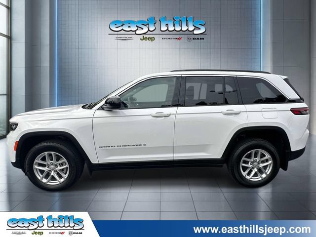 Certified 2025 Jeep Grand Cherokee Laredo X w/ Luxury Tech Group I AWD/4WD image 6