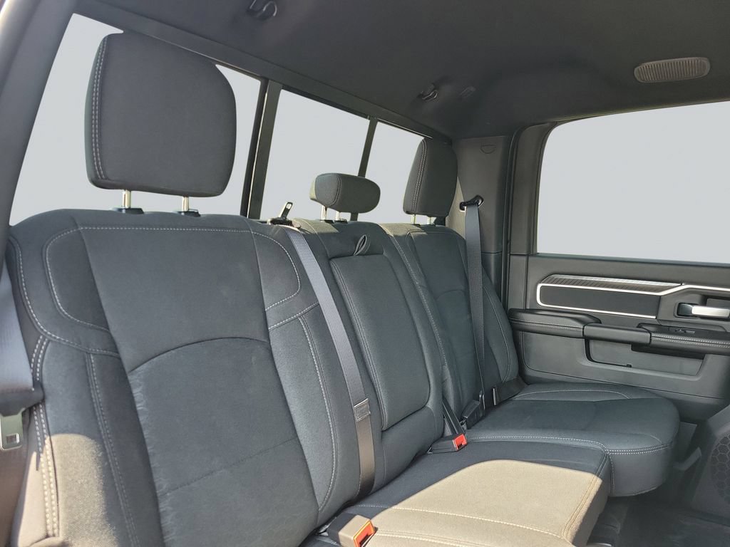 New 2026 RAM 3500 Big Horn AWD/4WD image 36