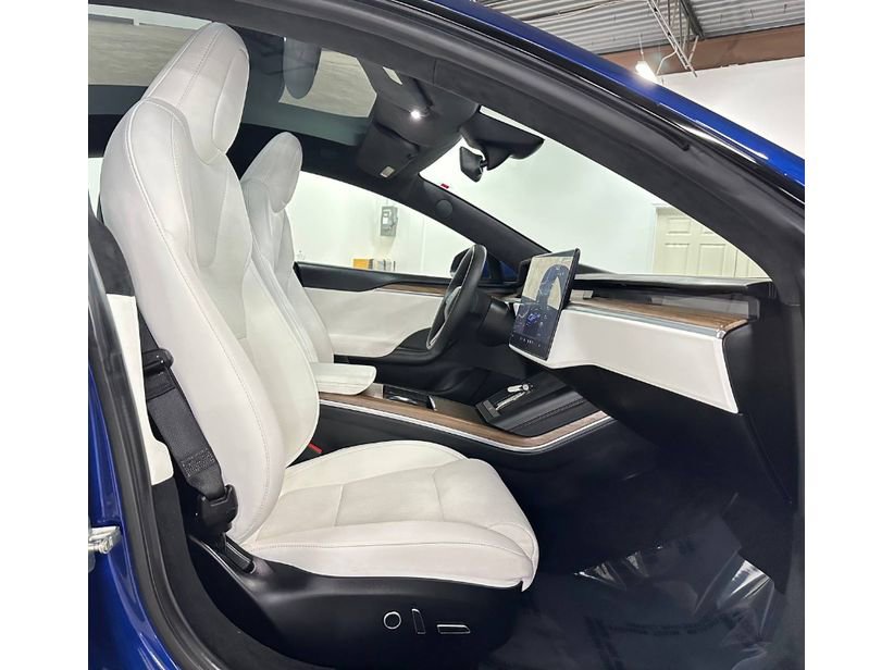 Used 2023 Tesla Model S image 22