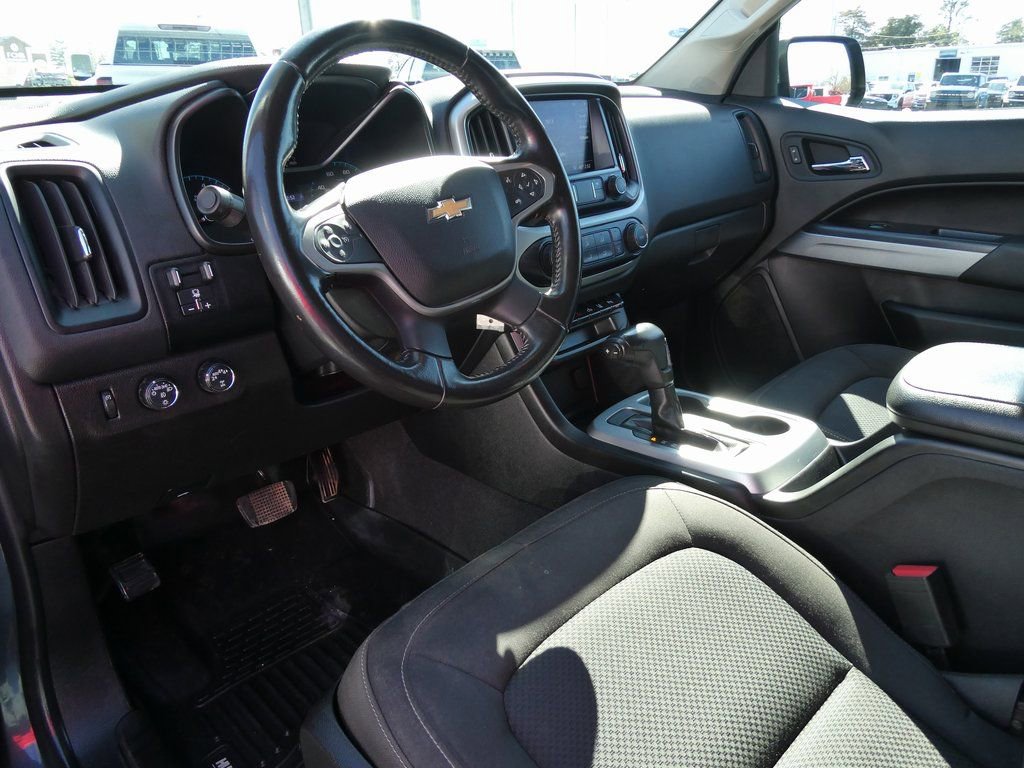 Used 2020 Chevrolet Colorado LT w/ Safety Package image 22