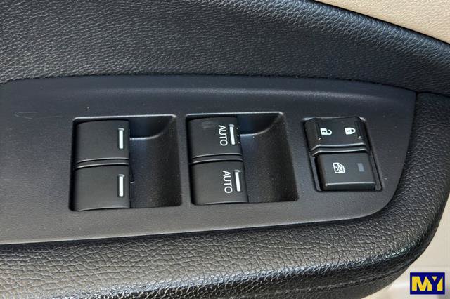 Used 2017 Honda Pilot EX-L image 12
