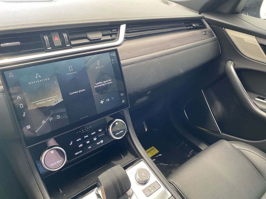 New 2023 Jaguar F-PACE S image 17