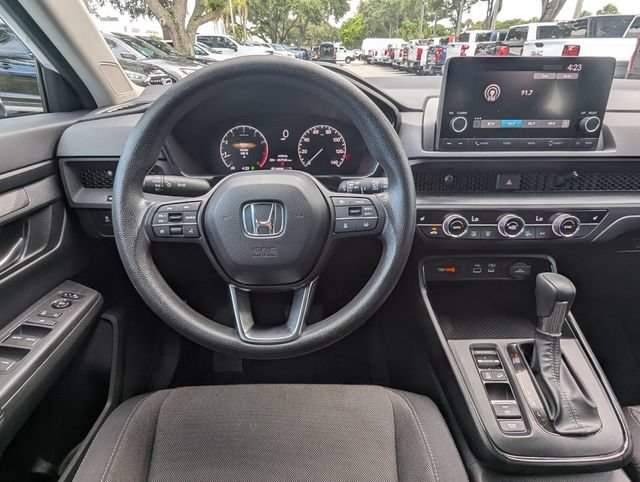 Used 2023 Honda CR-V EX image 15