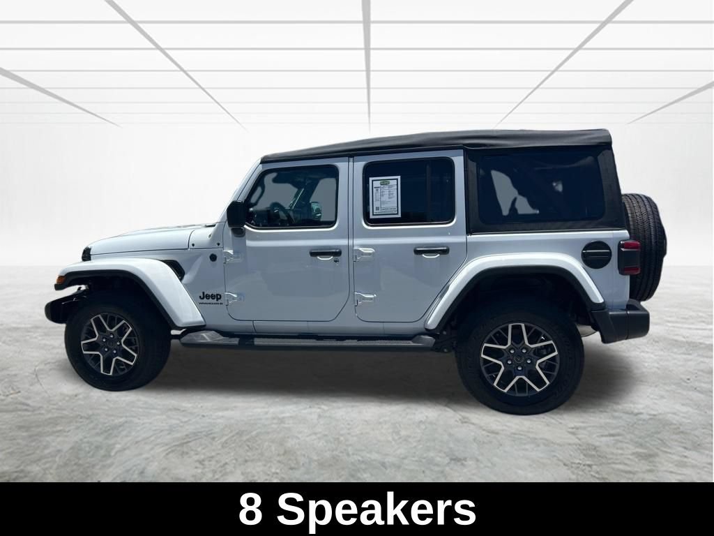 Used 2025 Jeep Wrangler Unlimited Sahara AWD/4WD image 8