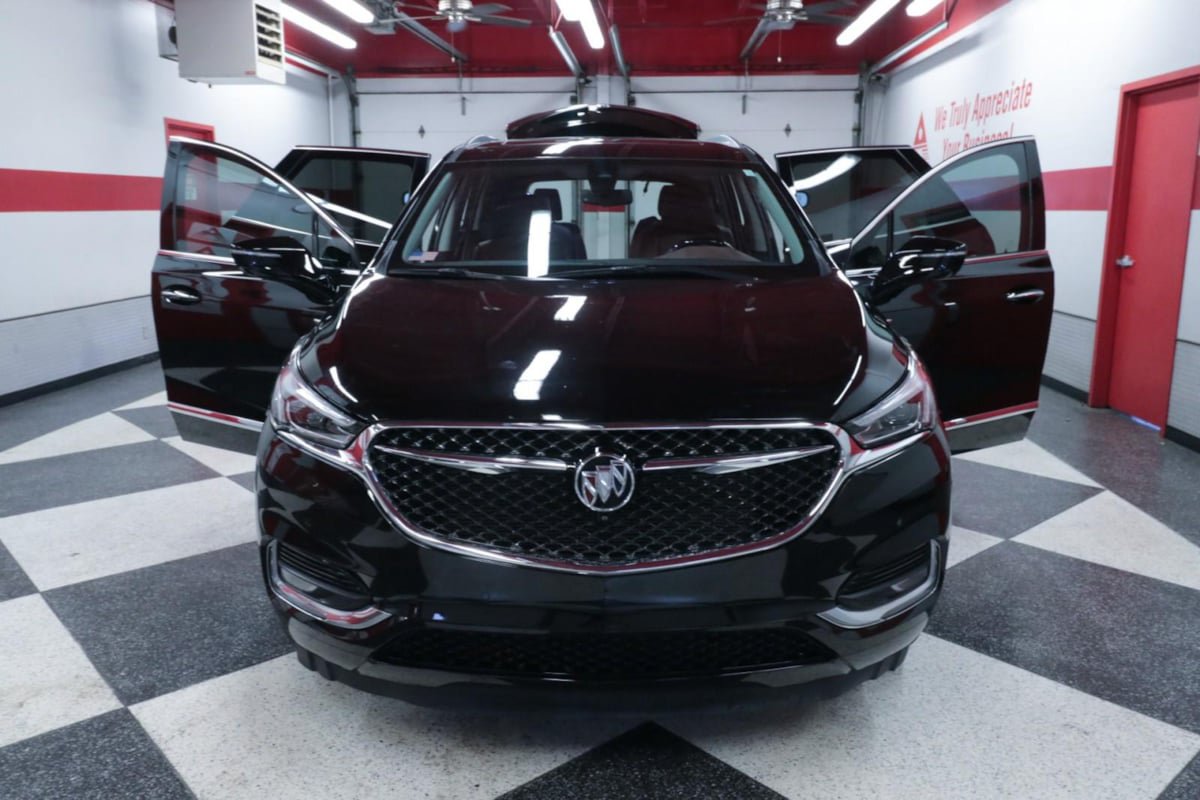 Used 2021 Buick Enclave Avenir FWD image 30