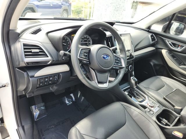Used 2023 Subaru Forester Limited image 30