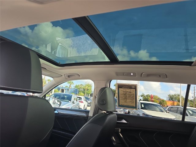 Used 2024 Volkswagen Tiguan SE FWD image 26