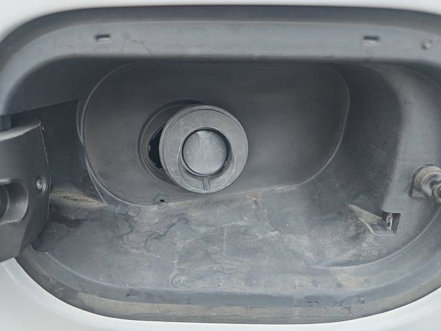 Used 2024 GMC Terrain SLE w/ Driver Convenience Package image 11