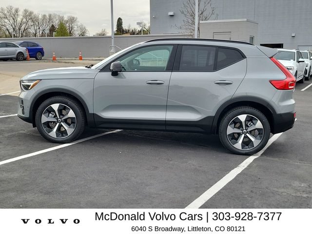 New 2026 Volvo XC40 B5 Plus w/ Protection Package Premier AWD/4WD image 5