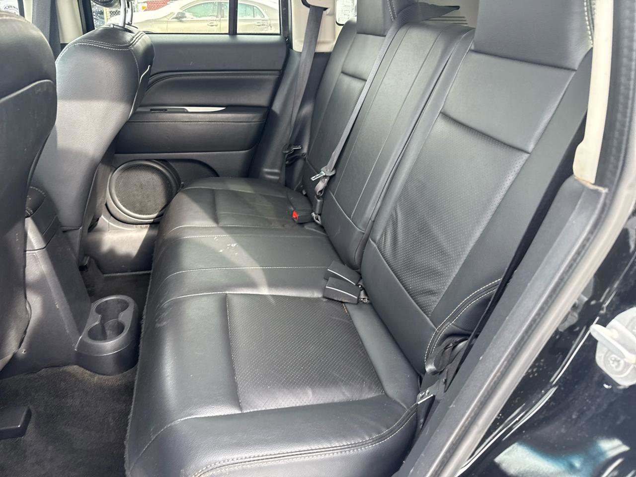 Used 2016 Jeep Compass High Altitude FWD image 25