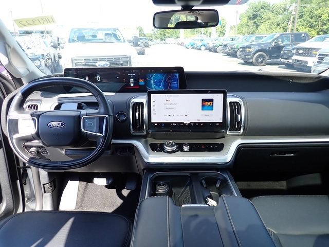 Used 2025 Ford Expedition Max Platinum w/ Driver's Package AWD/4WD image 22
