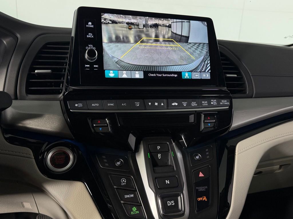 Used 2025 Honda Odyssey Touring image 17