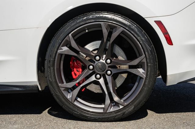 Used 2019 Chevrolet Camaro SS image 21