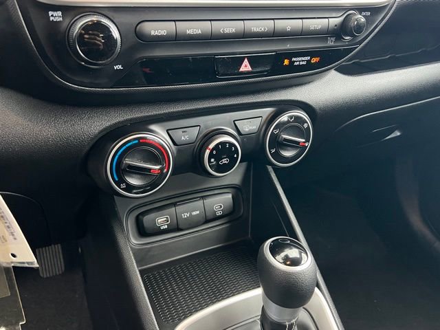 Certified 2026 Hyundai Venue SE image 21