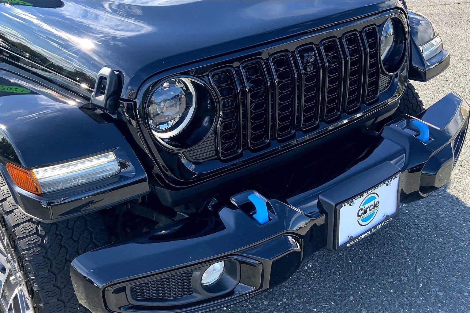 Used 2024 Jeep Wrangler High Altitude AWD/4WD image 29