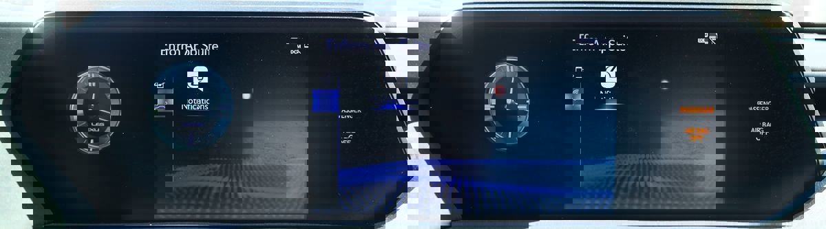 Used 2019 Lexus UX 200 F Sport w/ F Sport Premium Package image 53