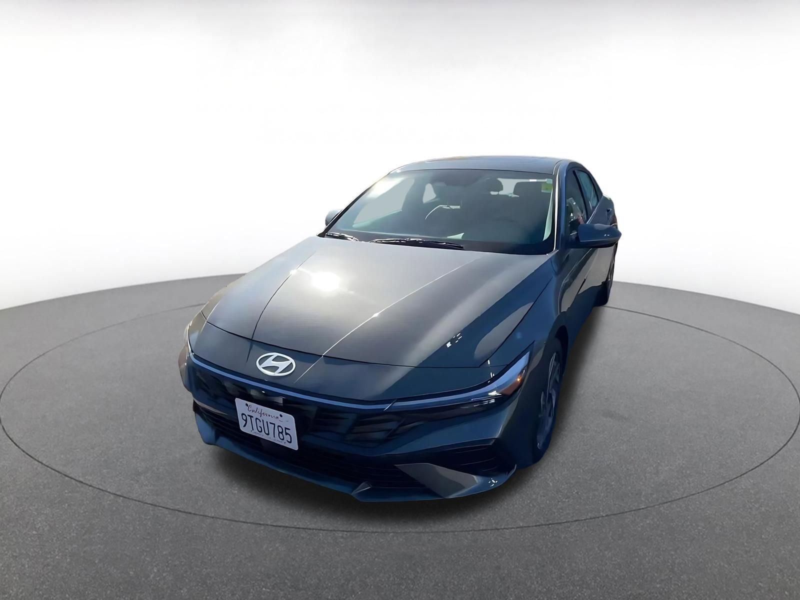 Used 2025 Hyundai Elantra SEL image 7