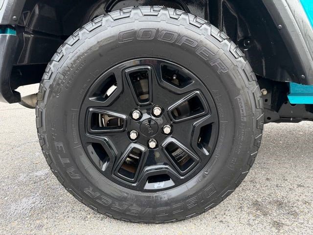Used 2019 Jeep Wrangler Sport image 19