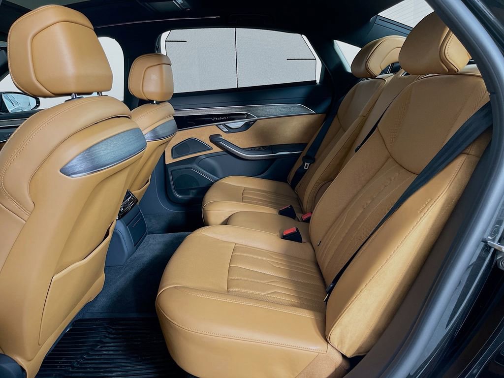 Used 2023 Audi A8 L 3.0T w/ Luxury Package image 33