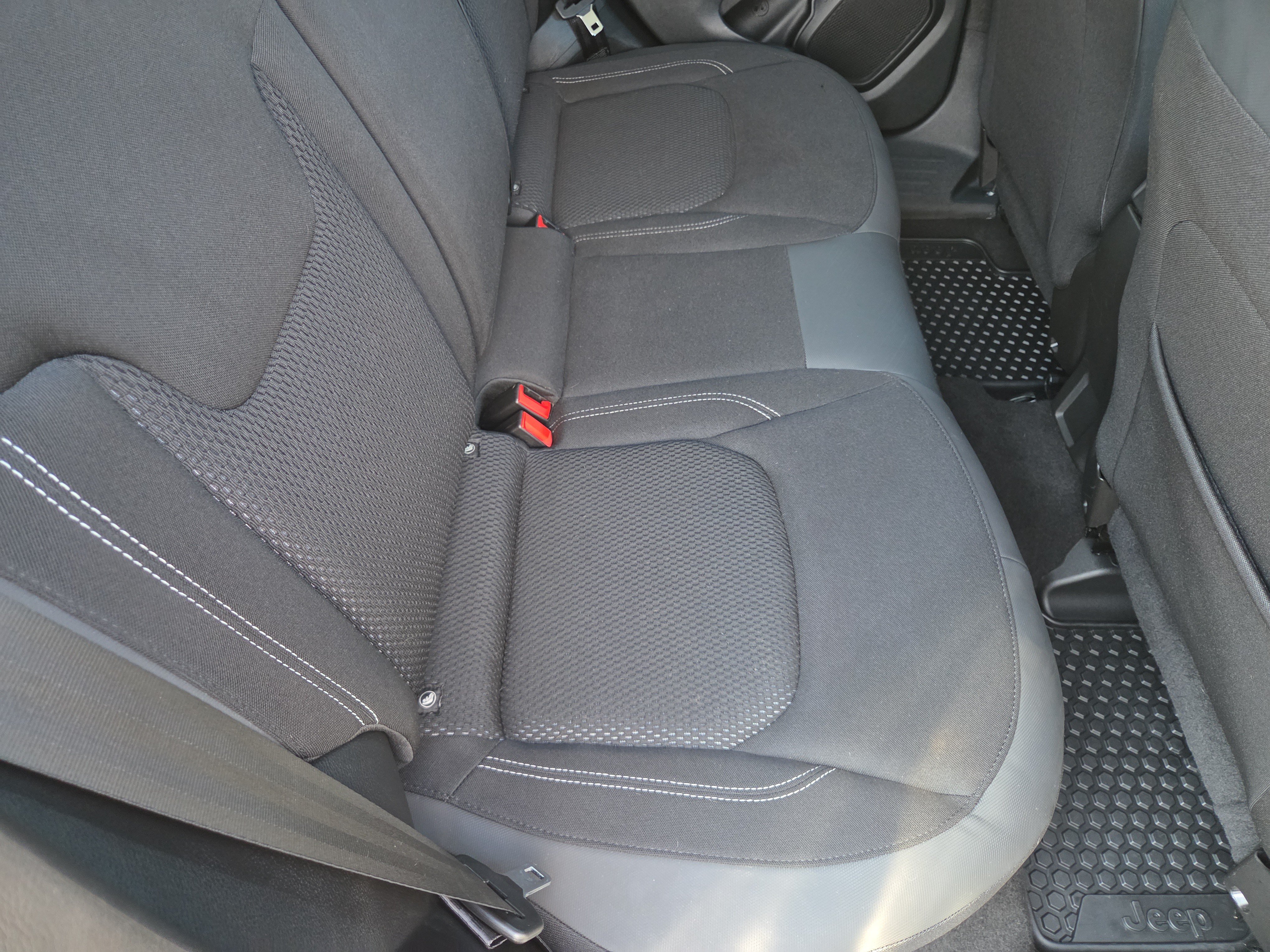 Certified 2023 Jeep Renegade Altitude AWD/4WD image 21