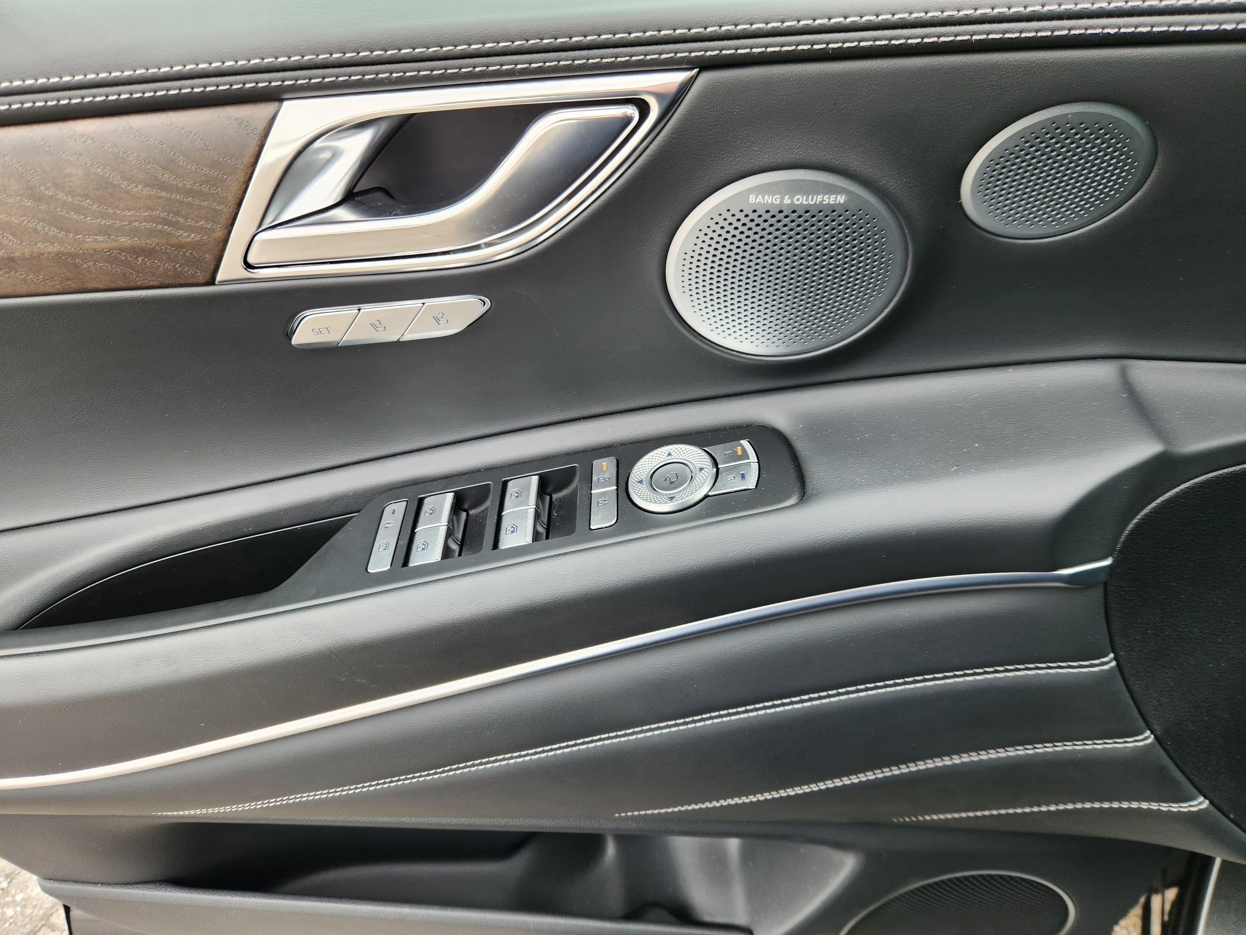 Used 2025 Genesis GV80 3.5T Prestige image 17