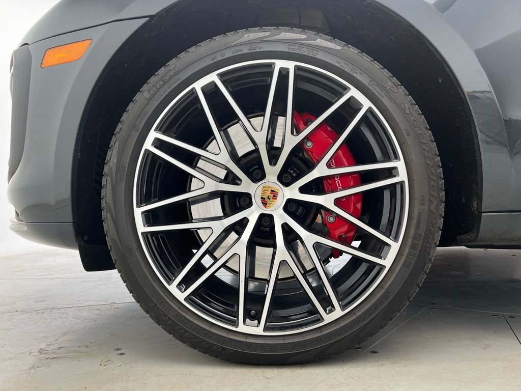 Used 2023 Porsche Macan GTS image 27