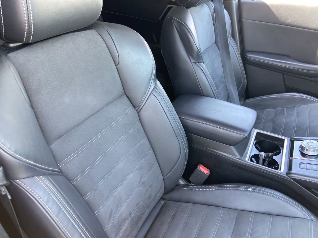 Used 2023 Mitsubishi Outlander SE AWD/4WD image 25