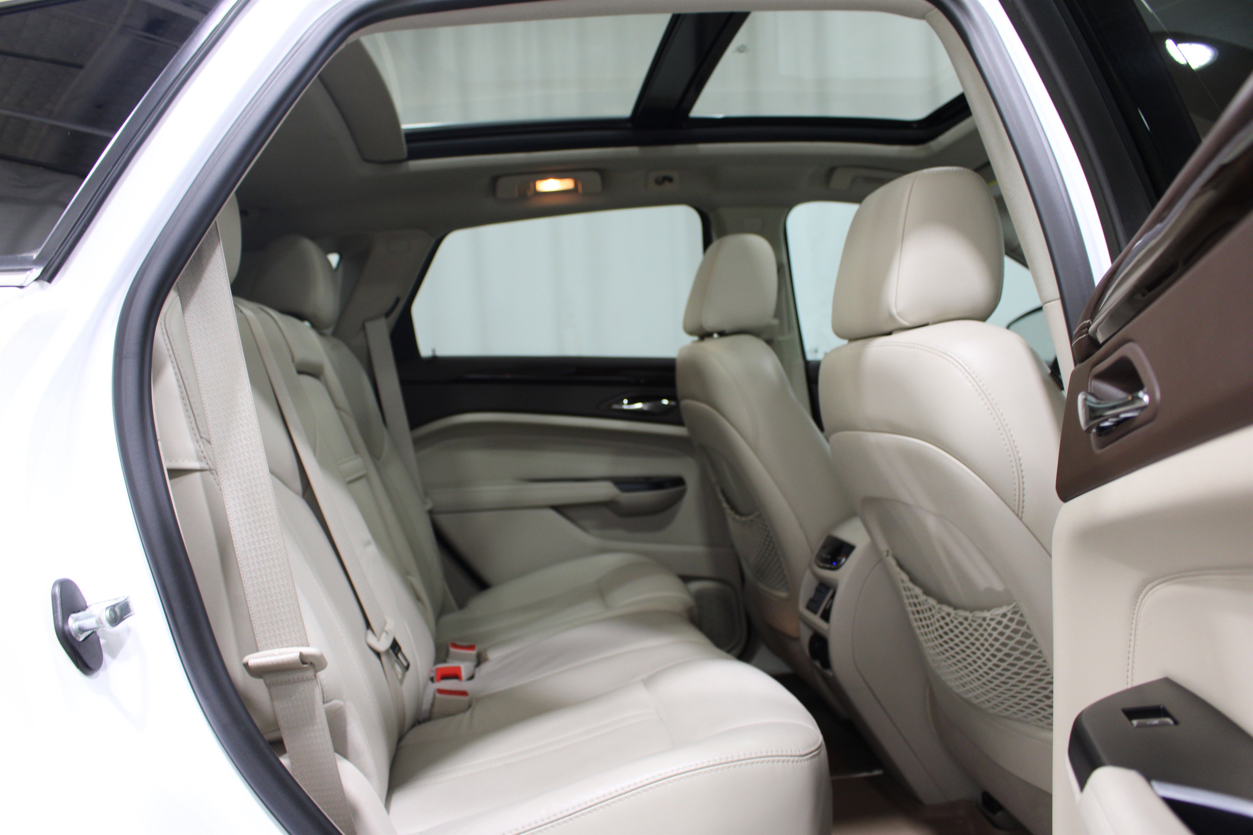 Used 2016 Cadillac SRX Premium w/ LPO, Protection Package image 25