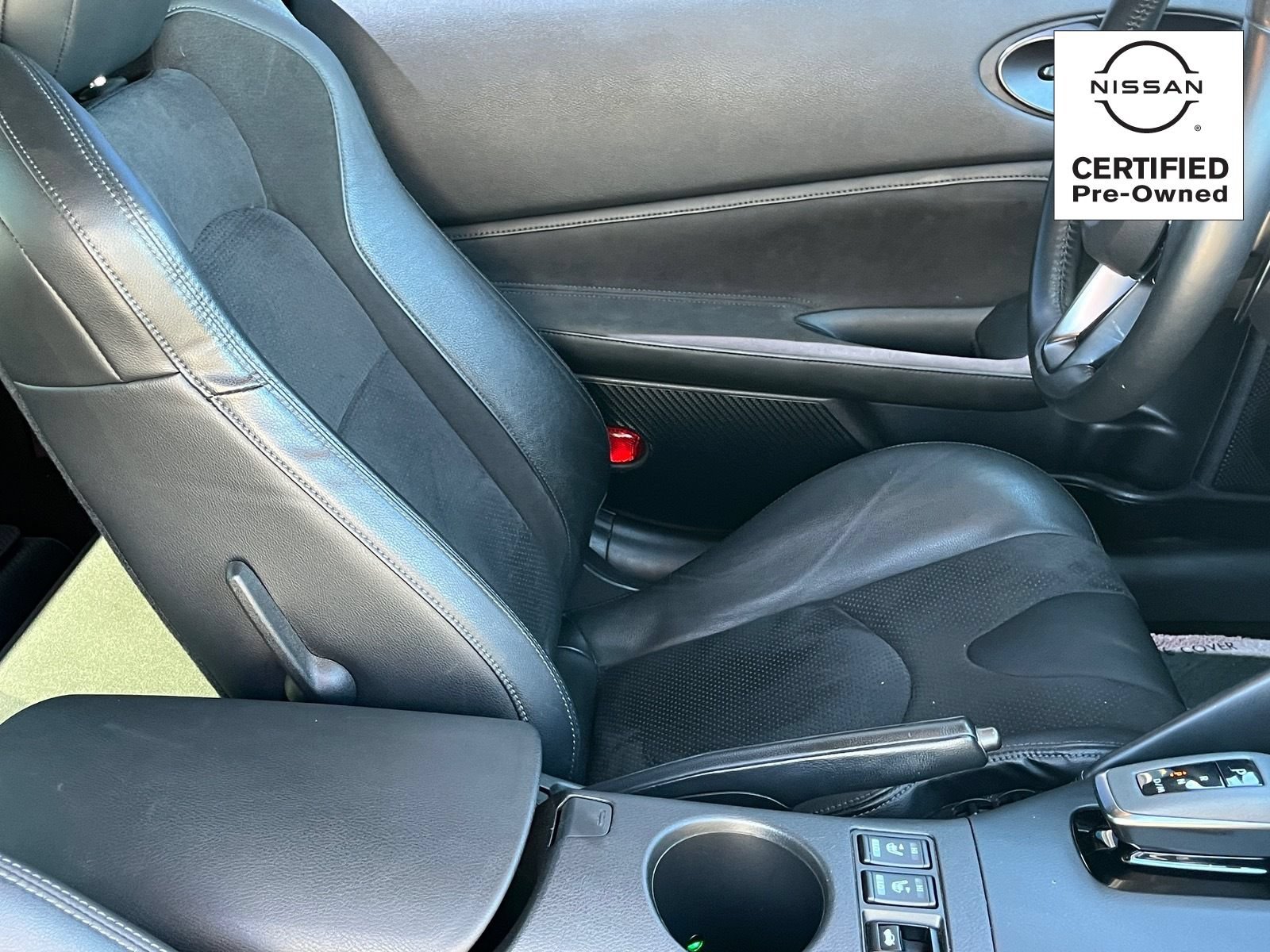 Certified 2023 Nissan Z w/ Floor Mat Package (L93) RWD image 10