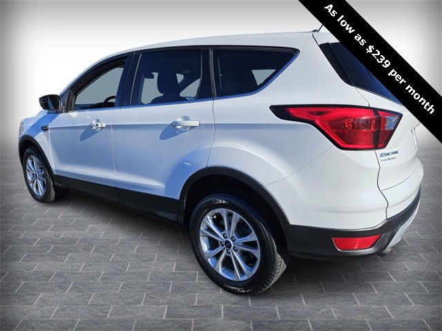 Used 2019 Ford Escape SE image 5