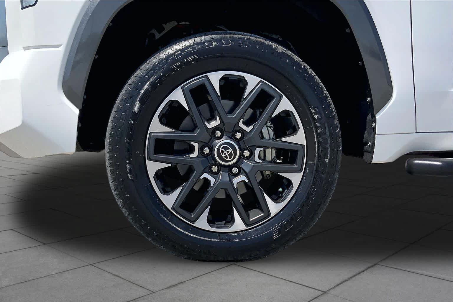 Used 2023 Toyota Tundra Limited w/ Power Package AWD/4WD image 11