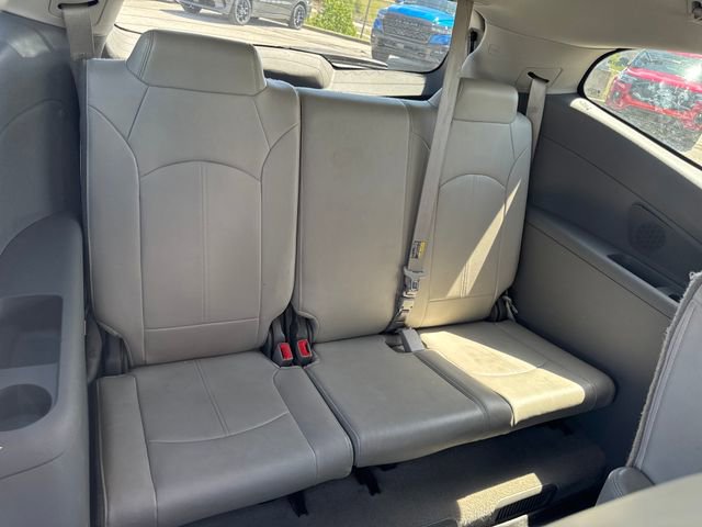 Used 2015 Chevrolet Traverse LT image 43