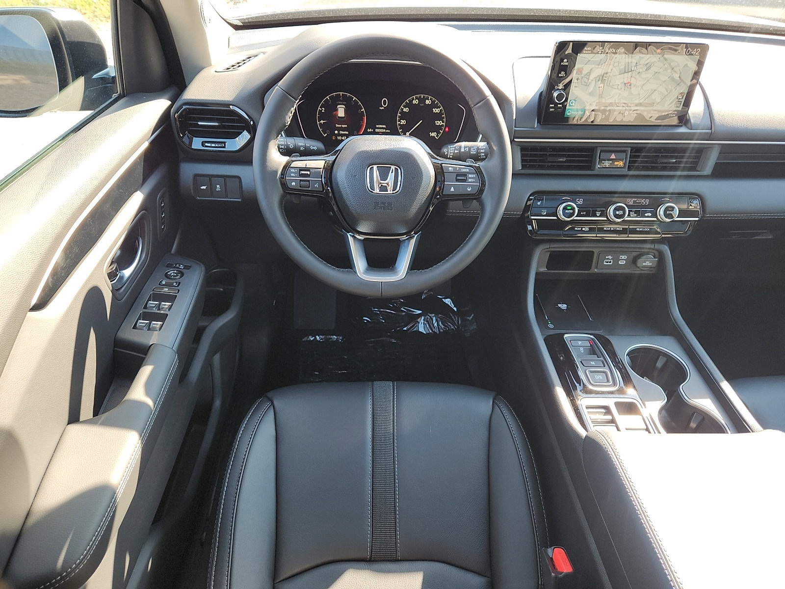 New 2025 Honda Pilot Touring image 7