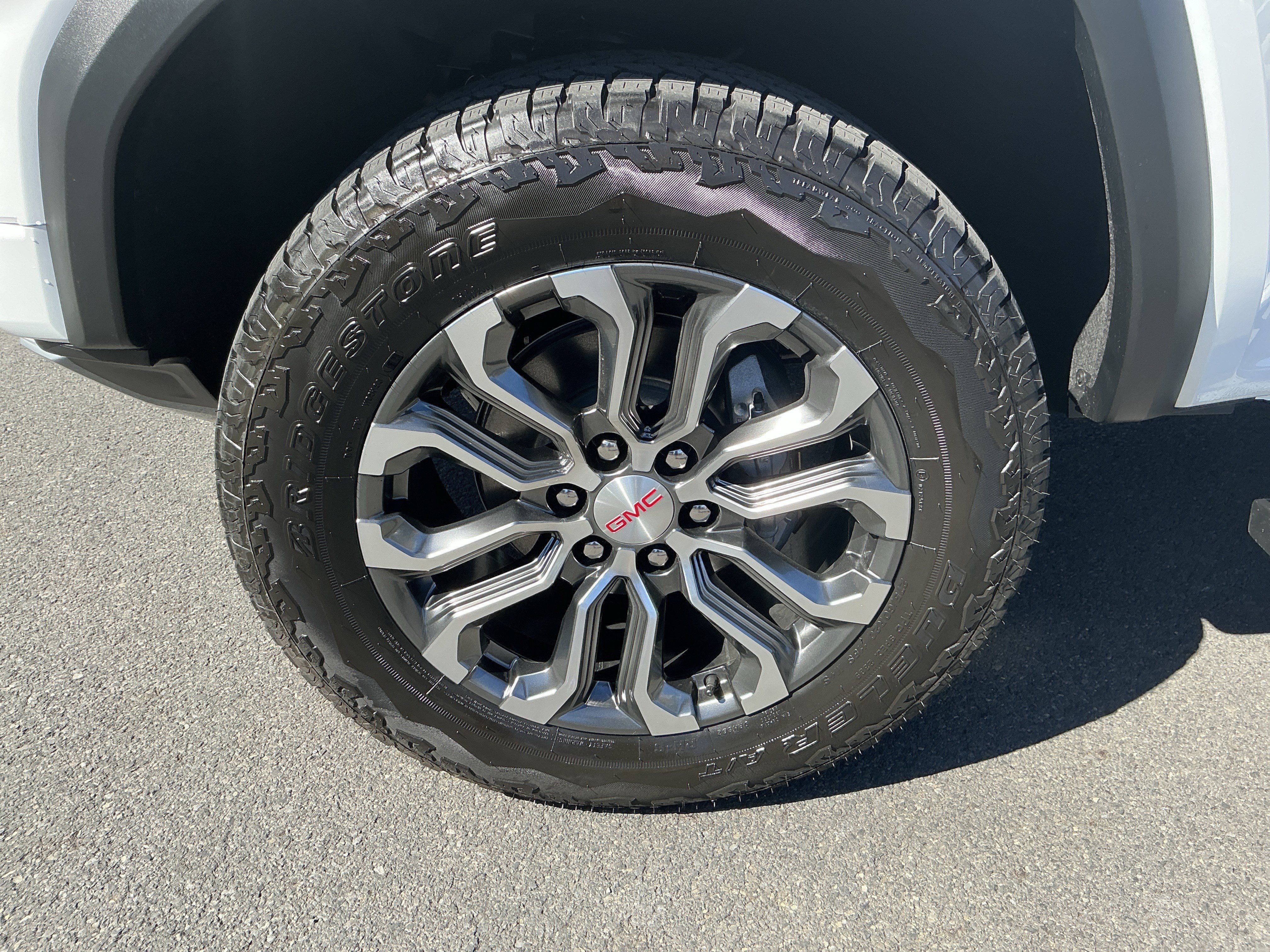 New 2026 GMC Canyon Denali AWD/4WD image 5