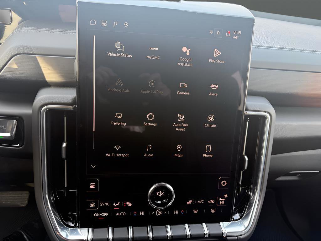 Used 2025 GMC Yukon Denali image 18