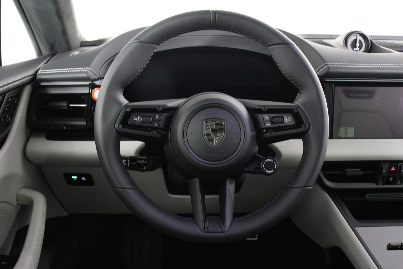 New 2025 Porsche Macan Turbo Electric image 12