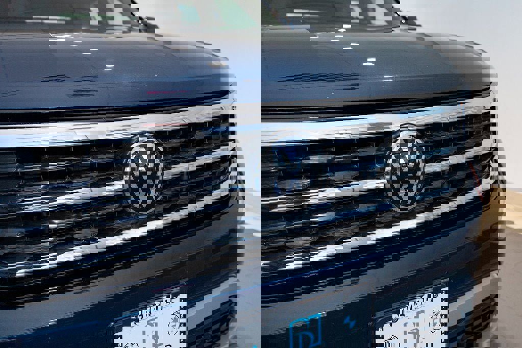 Used 2023 Volkswagen Atlas Cross Sport SE image 7