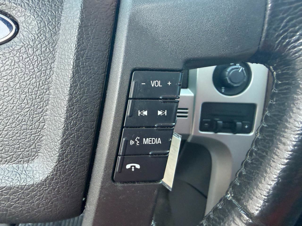 Used 2014 Ford F150 Lariat w/ Equipment Group 502A Luxury AWD/4WD image 26